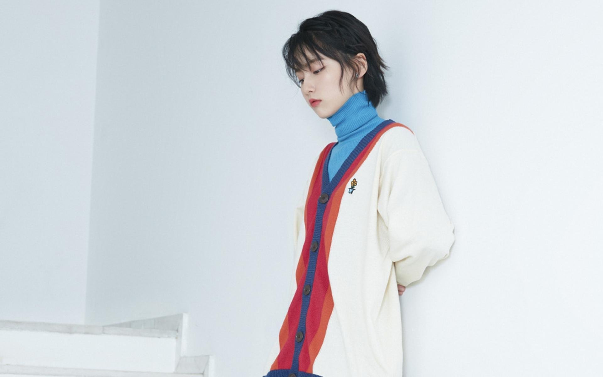 足球世俱杯-美国队接力换棒精准无误引赞叹，美国队混合接力